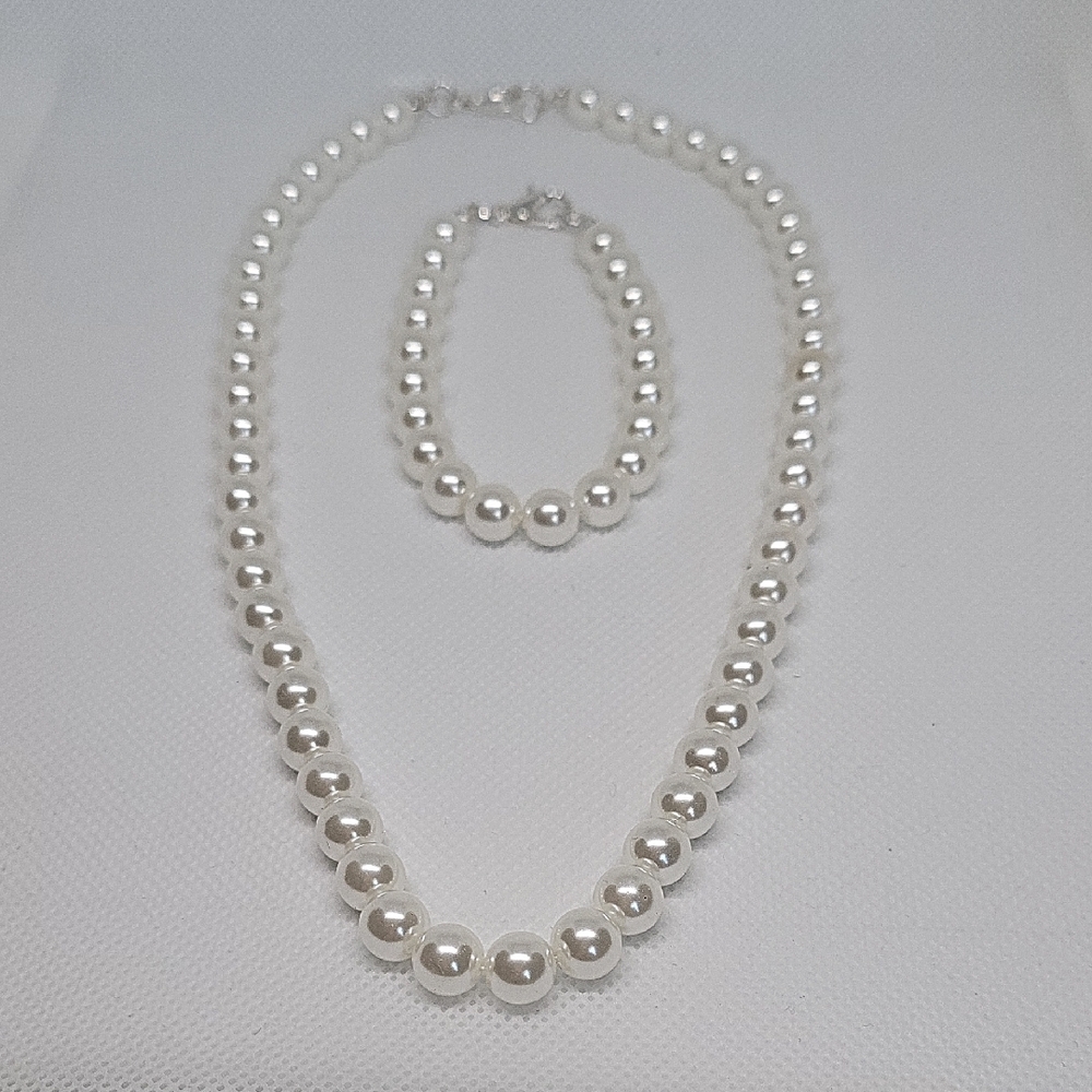 Elegant Glass Bead White Pearl Necklace and Bracelet Set